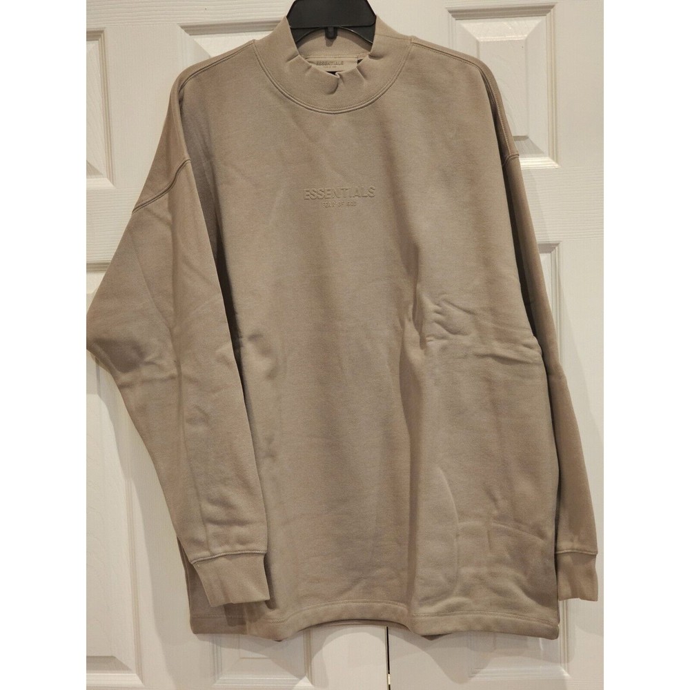 Fear of God Essentials Relaxed Crewneck Smoke Size Large - NWT in Bag.